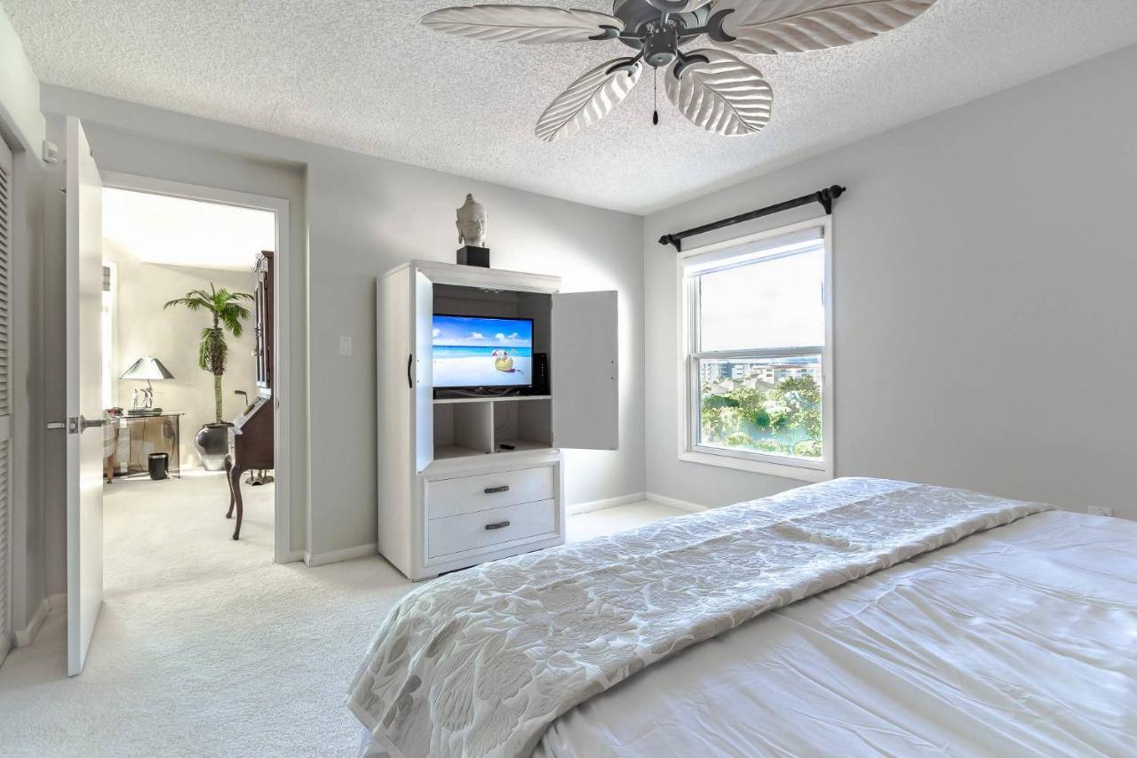 Siesta Breakers Penthouse On The Beach Sarasota Bagian luar foto