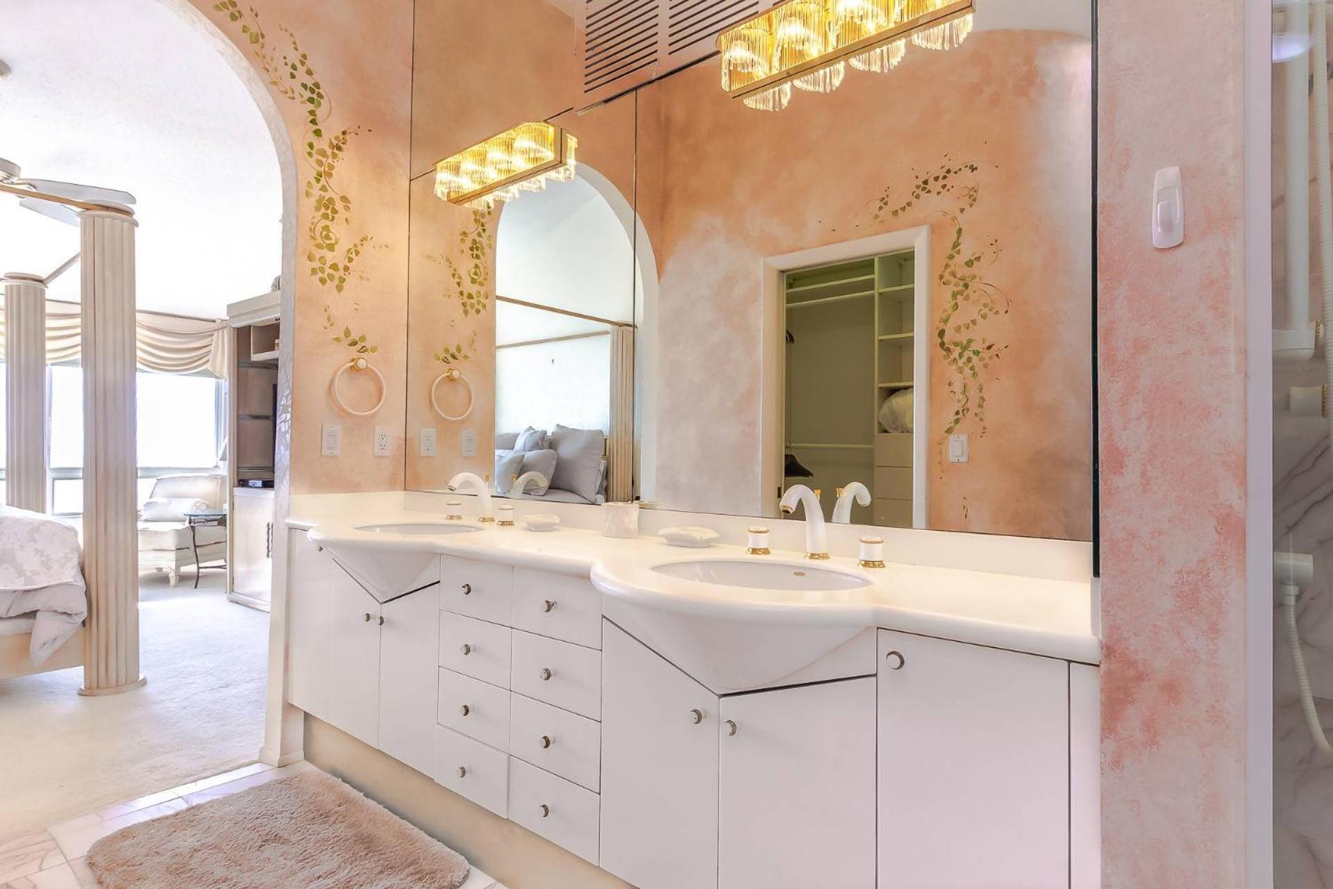 Siesta Breakers Penthouse On The Beach Sarasota Bagian luar foto