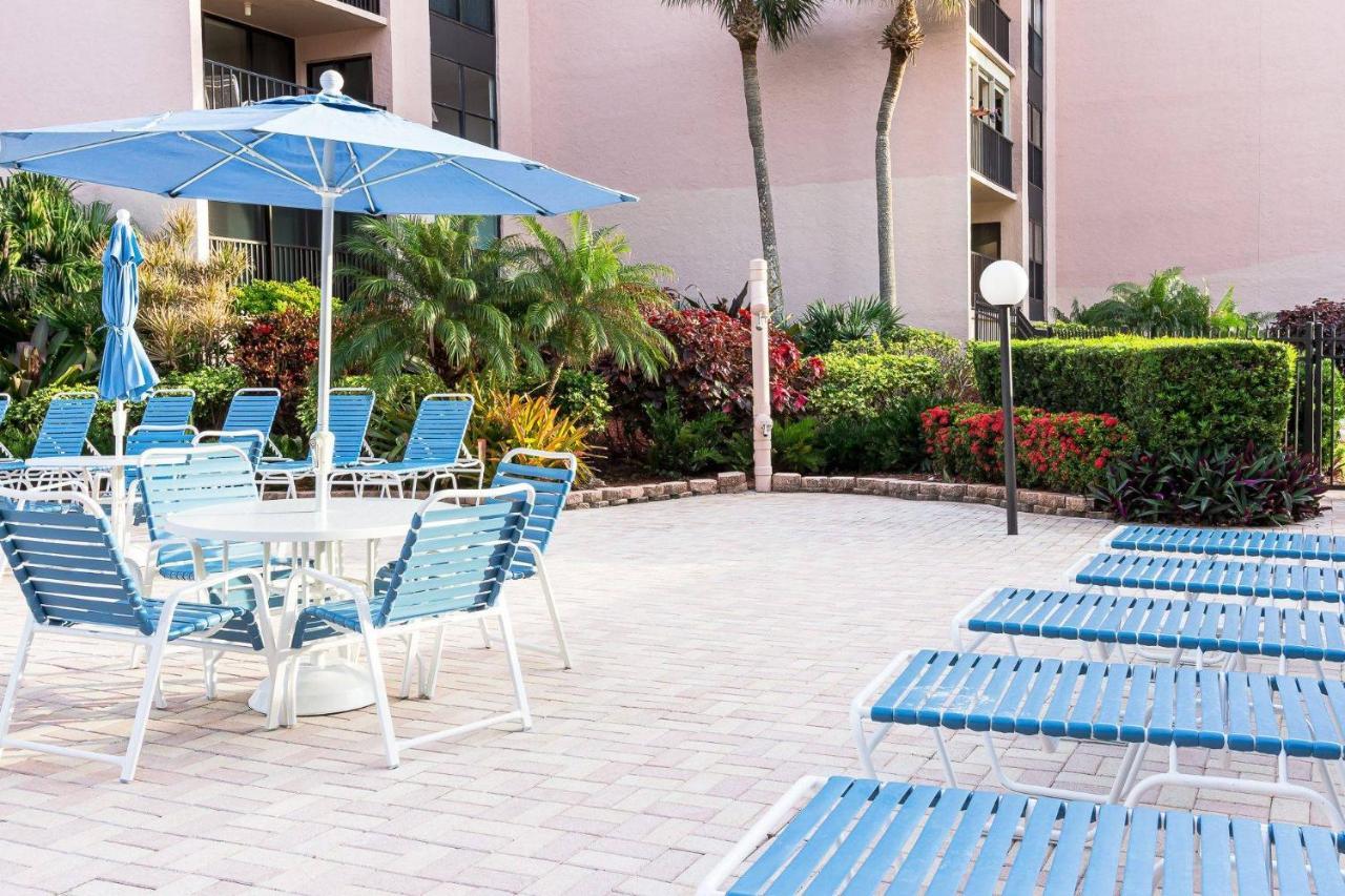 Siesta Breakers Penthouse On The Beach Sarasota Bagian luar foto
