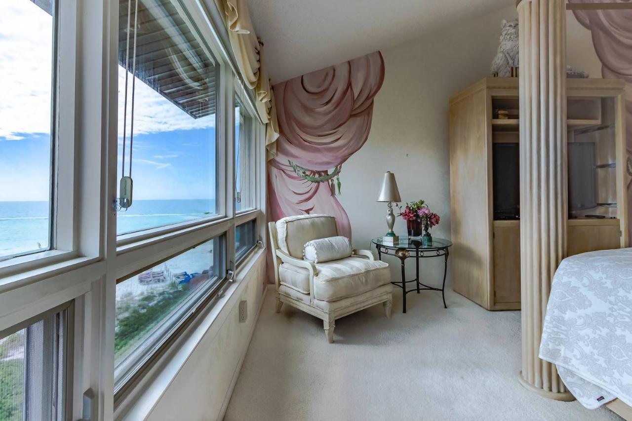 Siesta Breakers Penthouse On The Beach Sarasota Bagian luar foto
